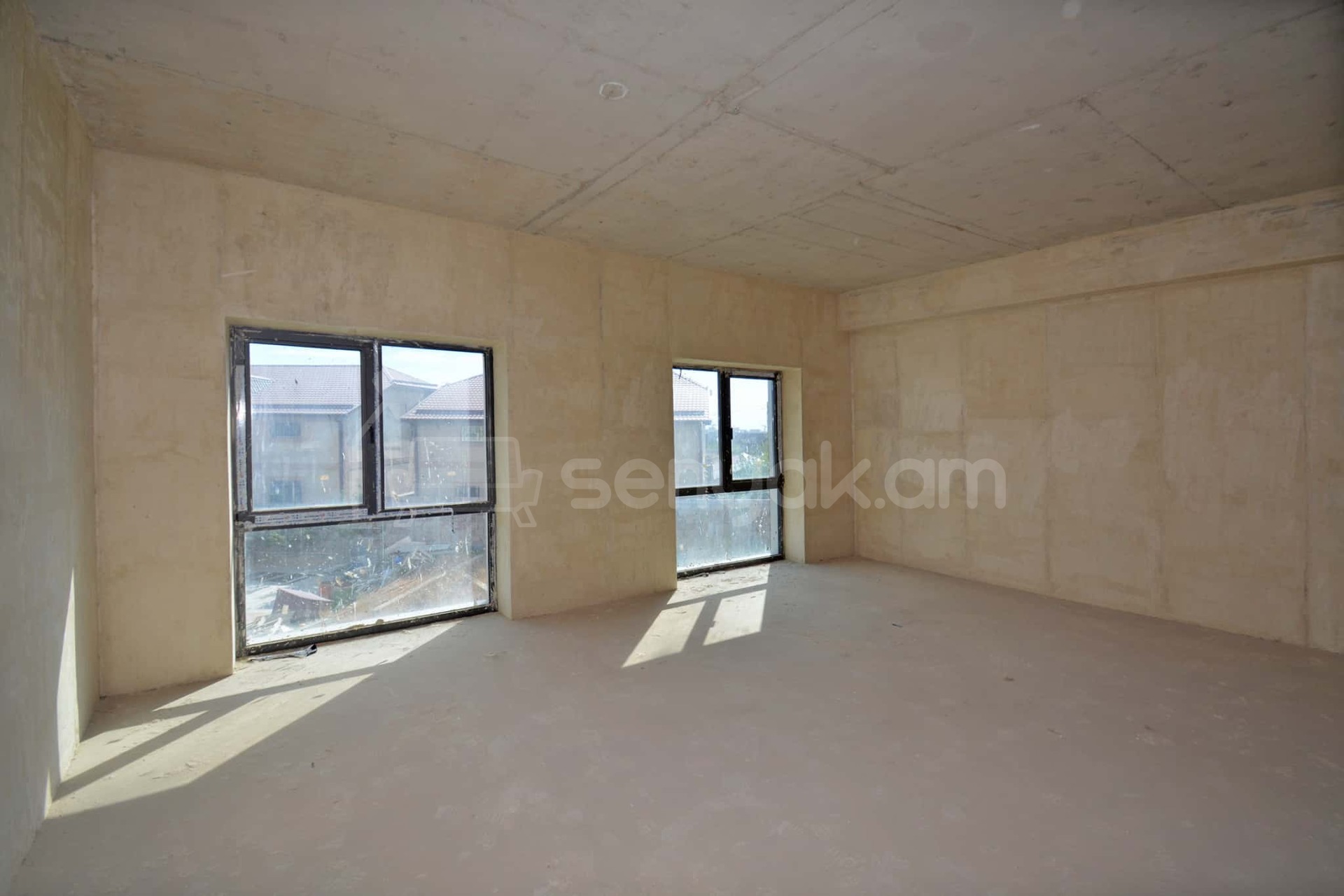 6 Սենյականոց Սեփական Տուն, 240քմ, Ավտոտնակով