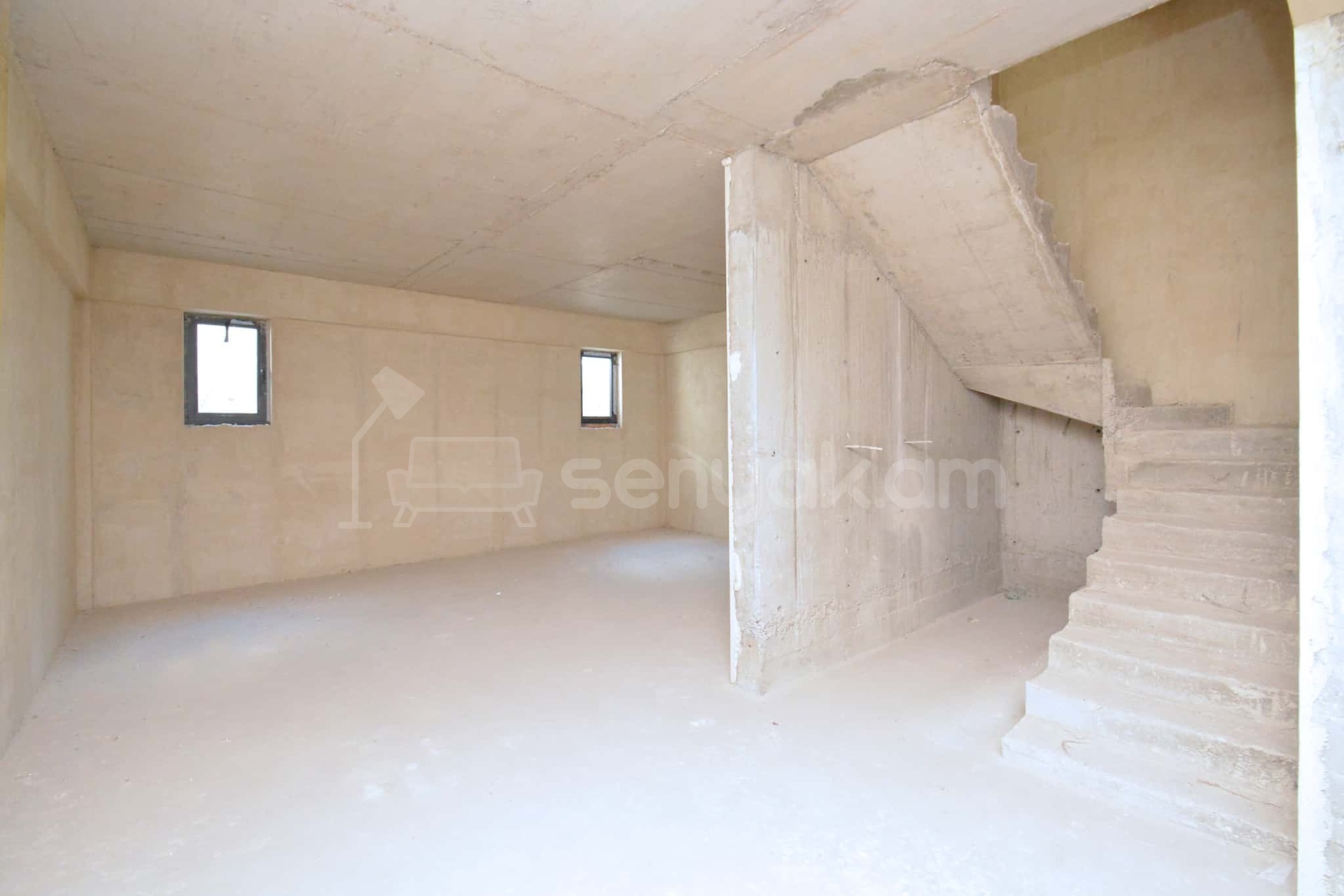 6 Սենյականոց Սեփական Տուն, 240քմ, Ավտոտնակով