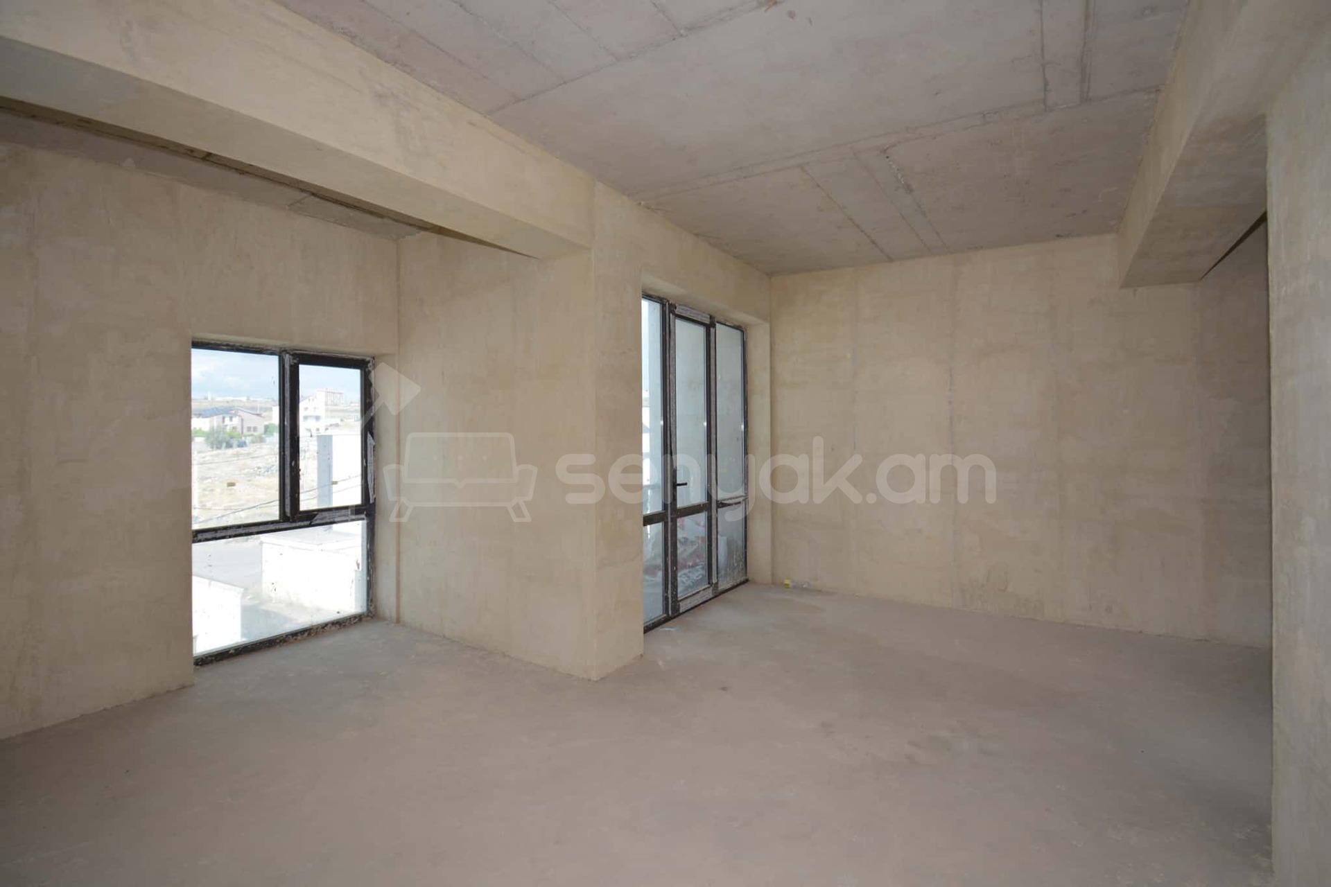 6 Սենյականոց Սեփական Տուն, 240քմ, Ավտոտնակով