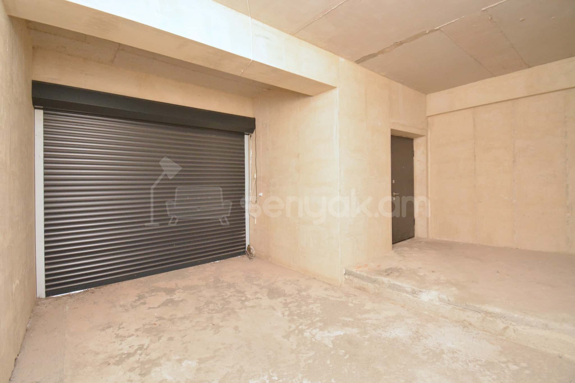 6 Սենյականոց Սեփական Տուն, 240քմ, Ավտոտնակով