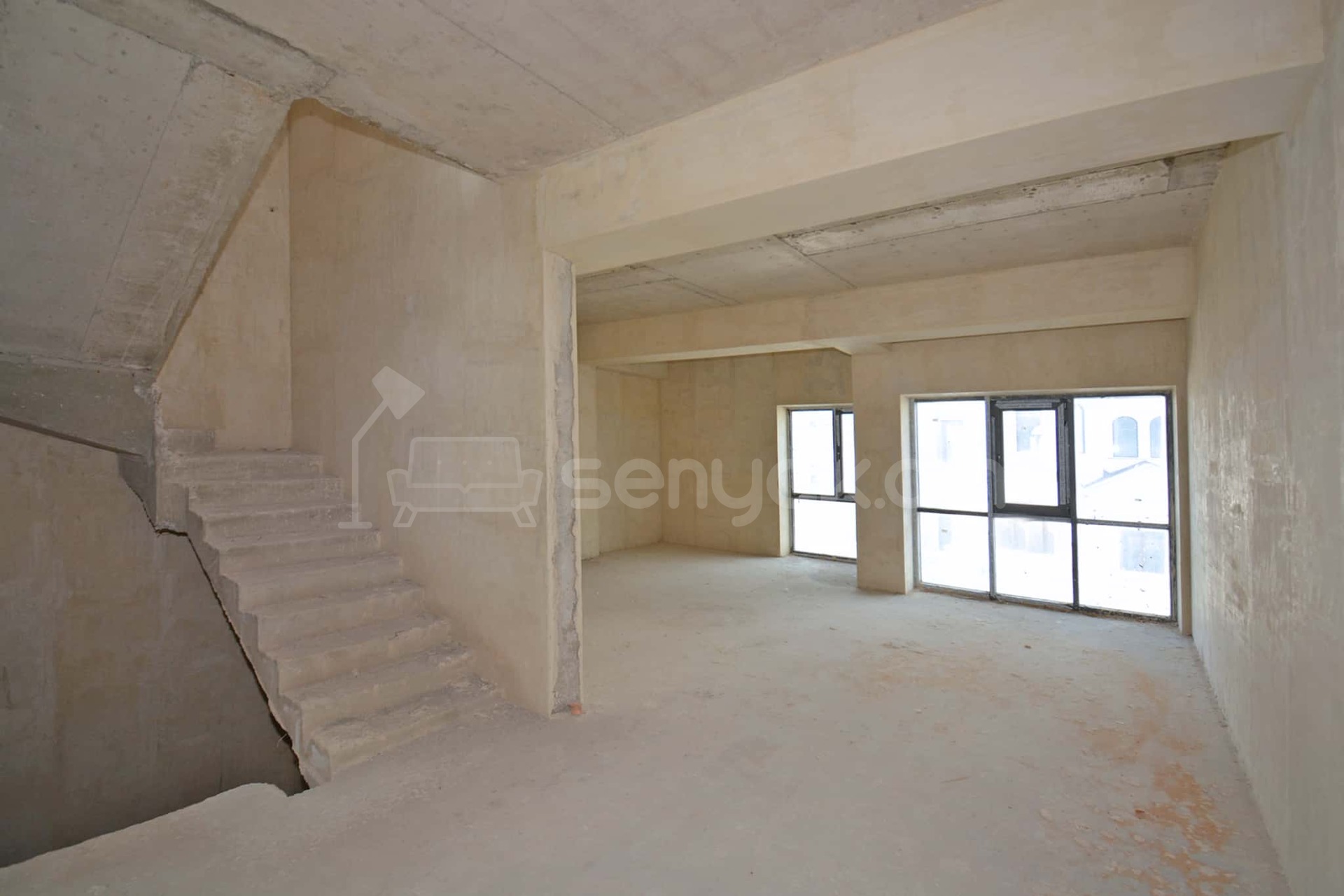 6 Սենյականոց Սեփական Տուն, 240քմ, Ավտոտնակով