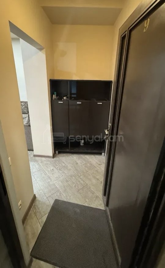 2 Սենյականոց Բնակարան Քարե Շենքում, 50քմ, 2/2 հարկ, Կապիտալ Վերանորոգված, Կահավորված