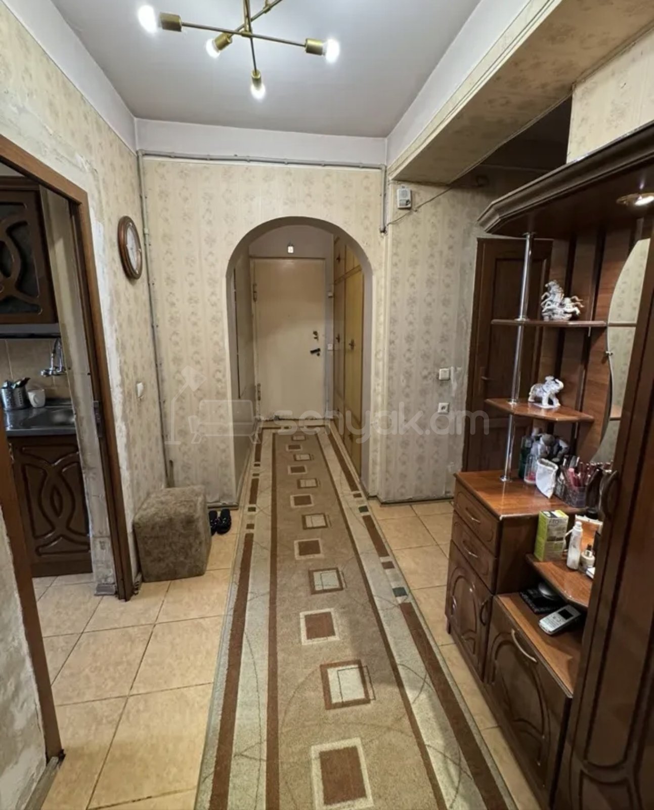 3 Սենյականոց Բնակարան, 68քմ, 2/9 հարկ, Նորմալ Վիճակում