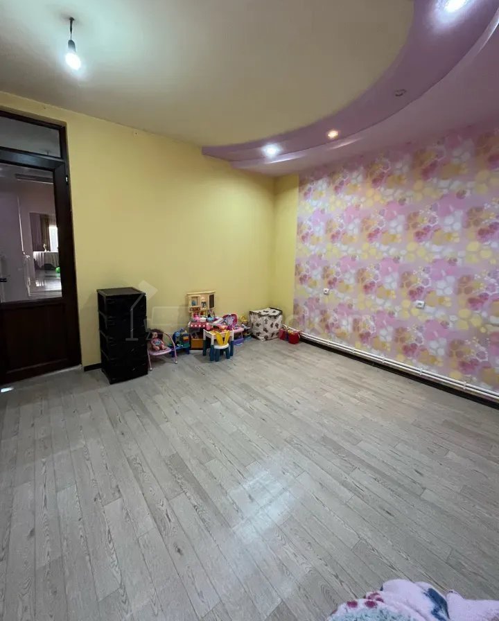 4 Սենյականոց Սեփական Տուն, 142քմ, Կապիտալ Վերանորոգված