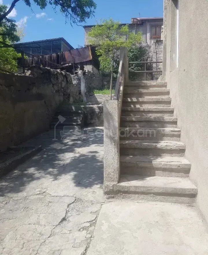 5 Սենյականոց Սեփական Տուն, 285քմ, Կոսմետիկ Վերանորոգված, Ավտոտնակով