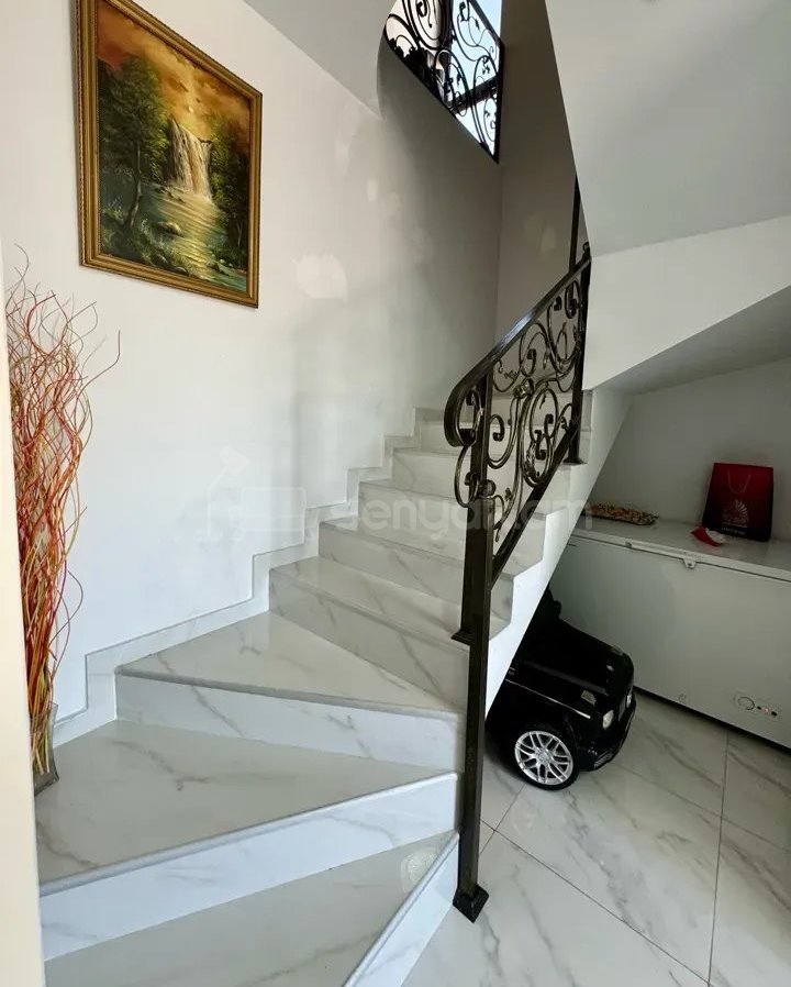 4 Սենյականոց Սեփական Տուն, 150քմ, Կապիտալ Վերանորոգված, Ավտոտնակով