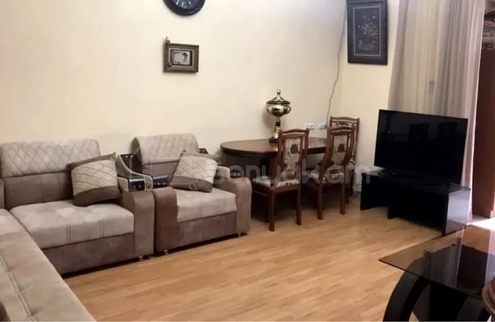 2 Սենյականոց Բնակարան Քարե Շենքում, 50քմ, 1/4 հարկ, Կոսմետիկ Վերանորոգված