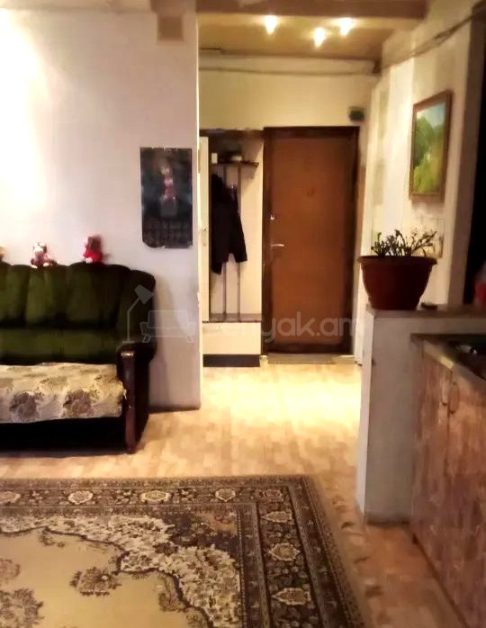 2 Սենյականոց Բնակարան, 50քմ, 9/9 հարկ, Կոսմետիկ Վերանորոգված