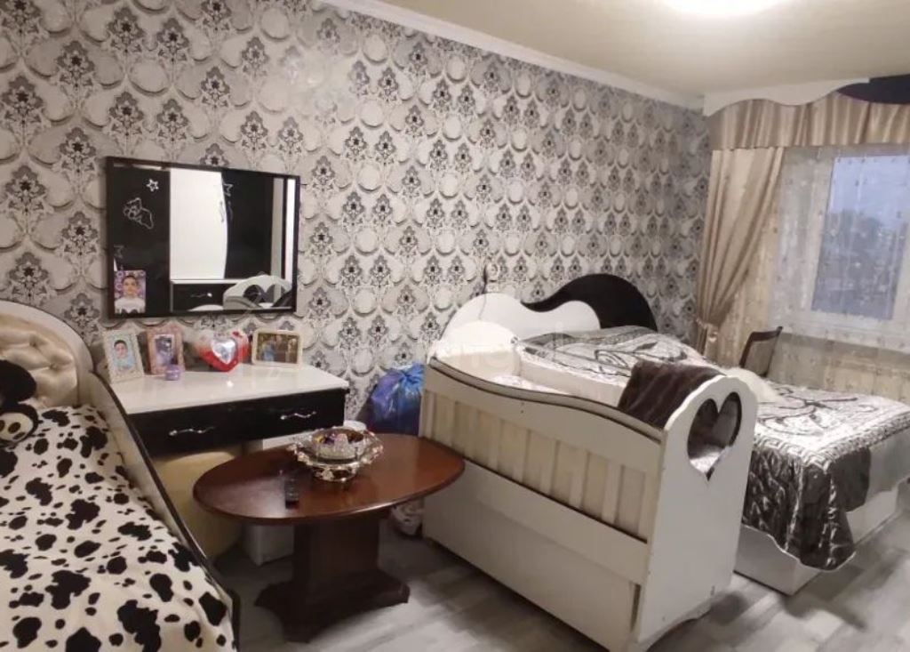 2 Սենյականոց Բնակարան Քարե Շենքում, 50քմ, 5/5 հարկ, Կապիտալ Վերանորոգված