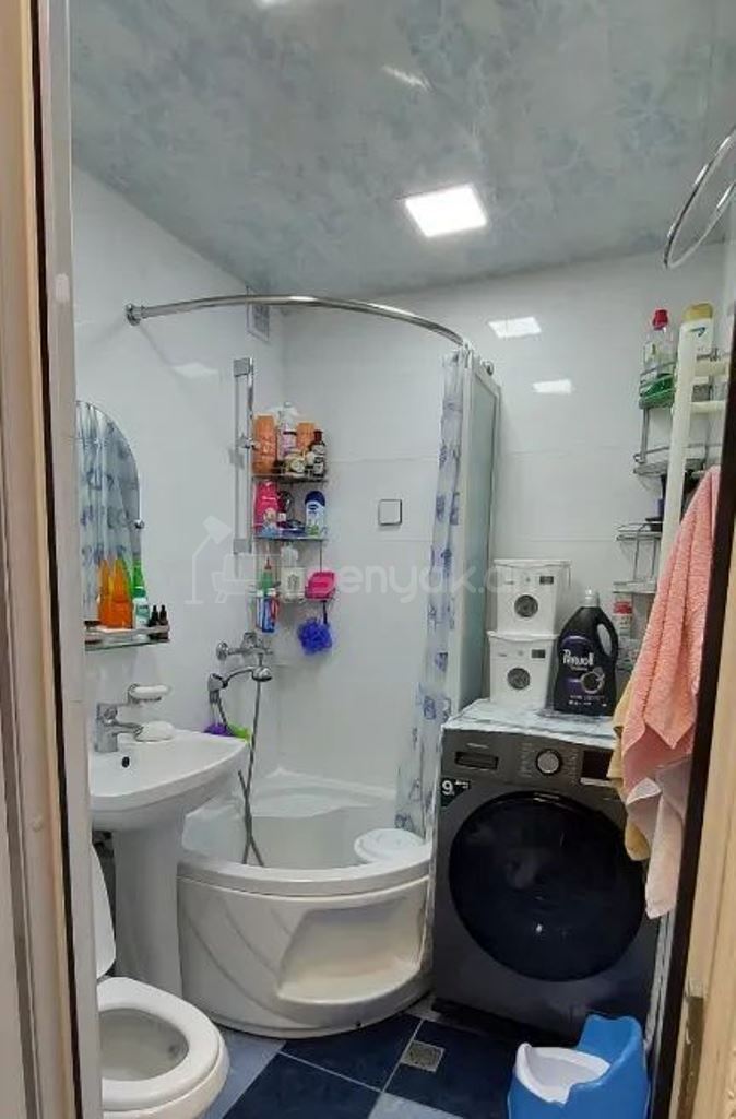 2 Սենյականոց Բնակարան Քարե Շենքում, 50քմ, 5/5 հարկ, Կապիտալ Վերանորոգված