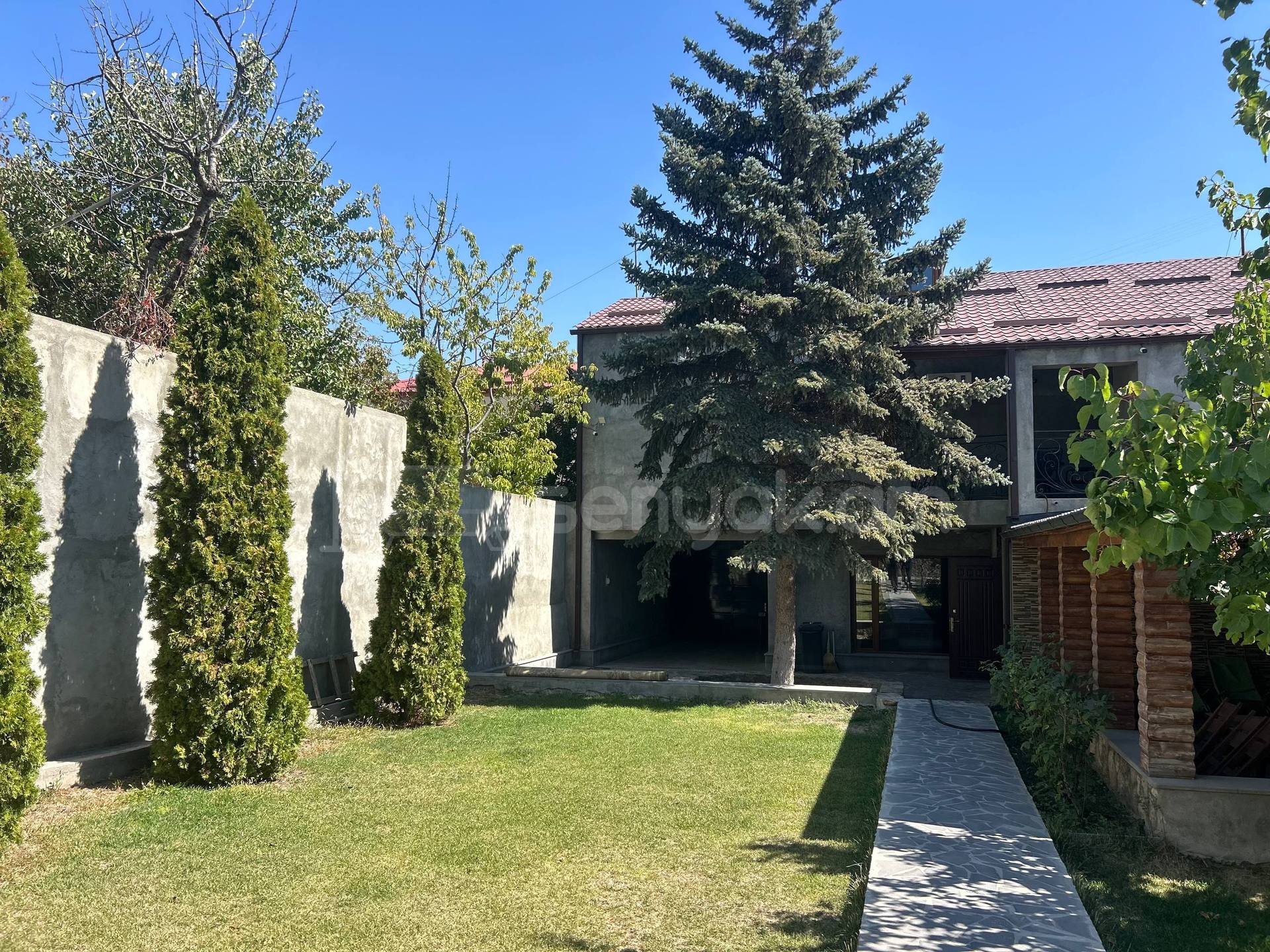 5 Սենյականոց Սեփական Տուն, 260քմ, Կապիտալ Վերանորոգված, Ավտոտնակով