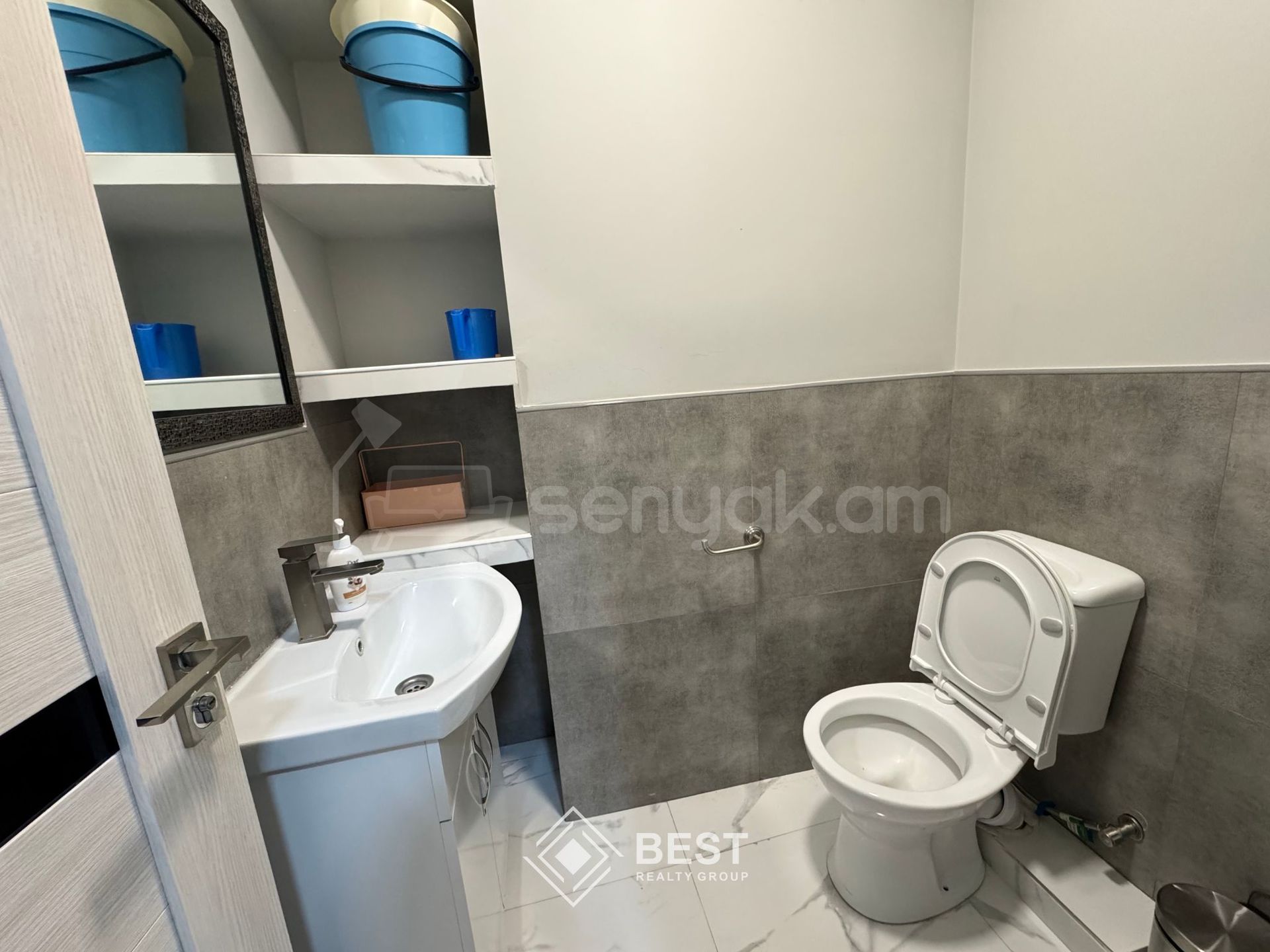 5 Սենյականոց Բնակարան Նորակառույցում, 152քմ, 2/12 հարկ, Կապիտալ Վերանորոգված