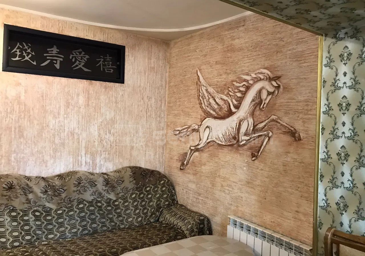 3 Սենյականոց Բնակարան Քարե Շենքում, 65քմ, 5/5 հարկ, Կապիտալ Վերանորոգված