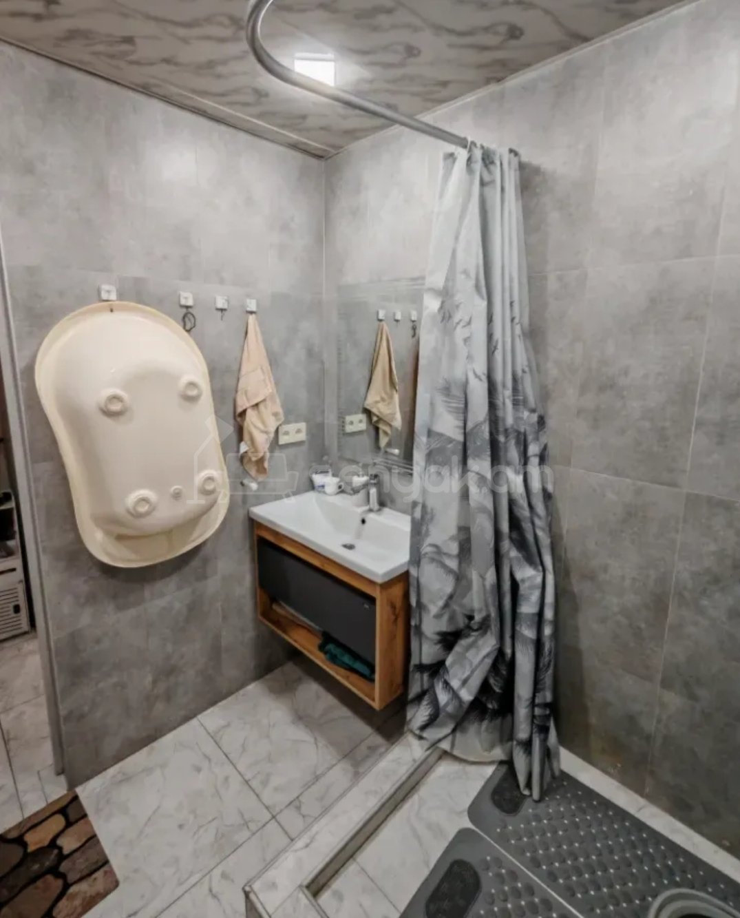 3 Սենյականոց Բնակարան Քարե Շենքում, 62քմ, 5/7 հարկ, Դիզայներական Վերանորոգված