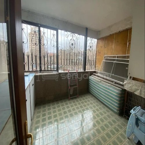 3 Սենյականոց Բնակարան Քարե Շենքում, 100քմ, 3/5 հարկ, Կոսմետիկ Վերանորոգված, Կահավորված, Արևկող