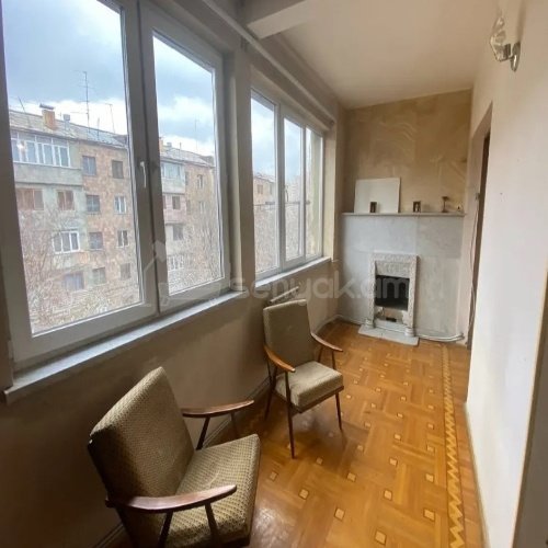 3 Սենյականոց Բնակարան Քարե Շենքում, 100քմ, 3/5 հարկ, Կոսմետիկ Վերանորոգված, Կահավորված, Արևկող