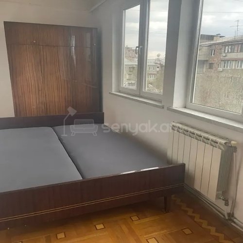 3 Սենյականոց Բնակարան Քարե Շենքում, 100քմ, 3/5 հարկ, Կոսմետիկ Վերանորոգված, Կահավորված, Արևկող