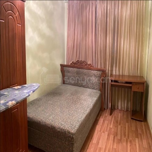 4 Սենյականոց Բնակարան Քարե Շենքում, 107քմ, 1/5 հարկ, Կոսմետիկ Վերանորոգված, Կահավորված, Արևկող