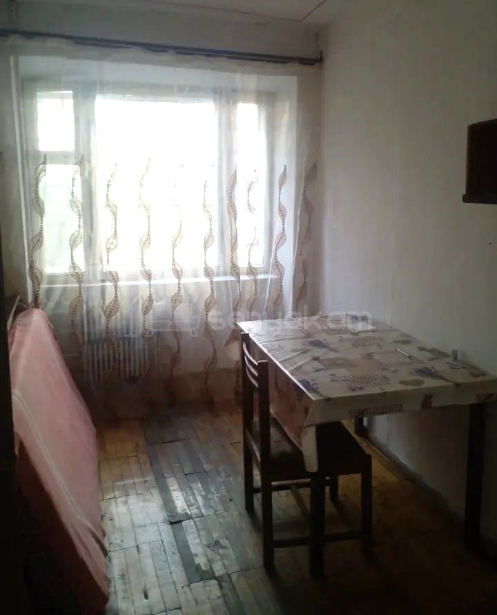 4 Սենյականոց Բնակարան, 79քմ, 1/9 հարկ, Նորմալ Վիճակում