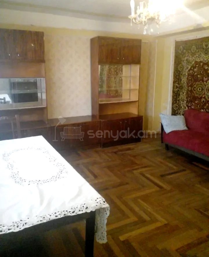 4 Սենյականոց Բնակարան, 79քմ, 1/9 հարկ, Նորմալ Վիճակում