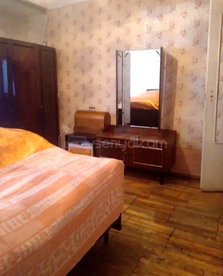 4 Սենյականոց Բնակարան, 79քմ, 1/9 հարկ, Նորմալ Վիճակում