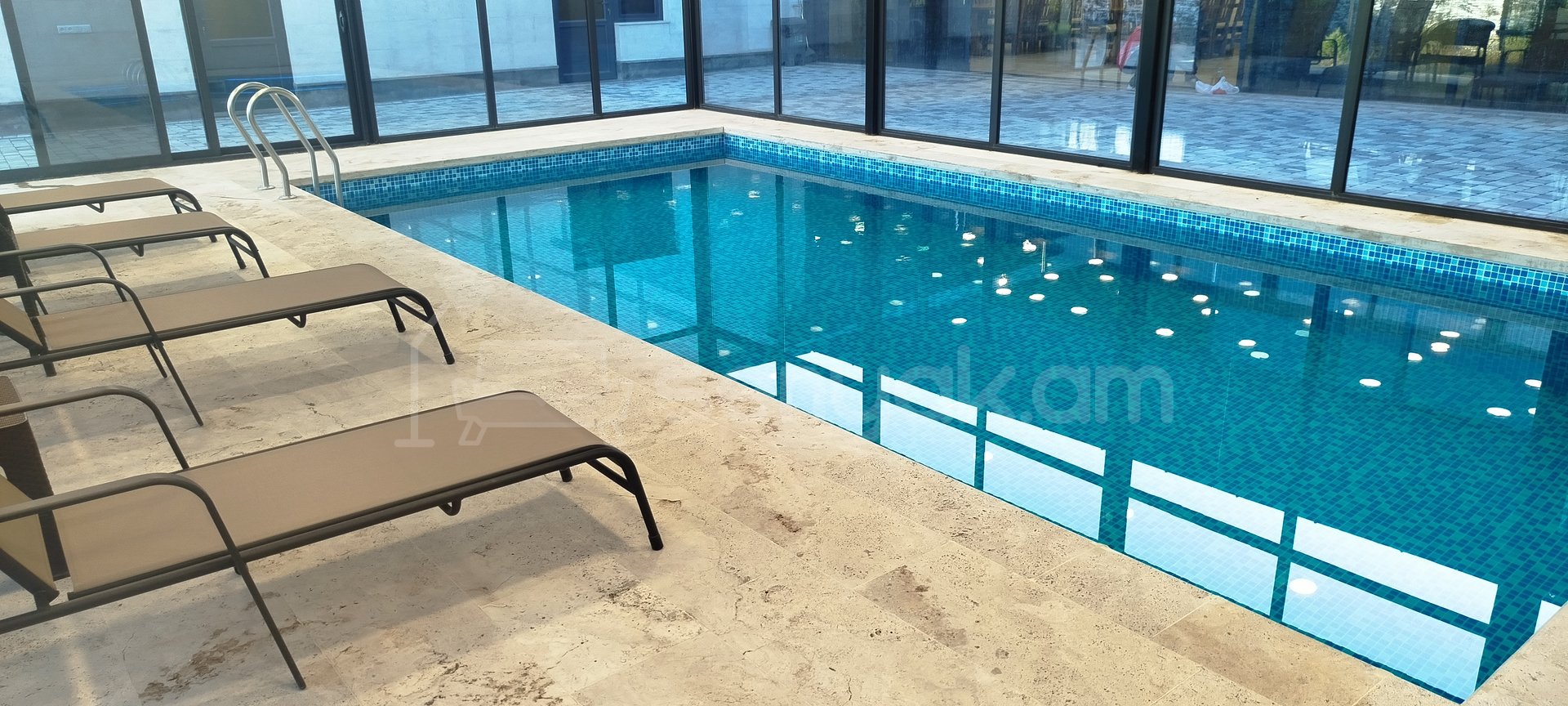 2 Սենյականոց Ամառանոց, 130քմ, Լողավազանով