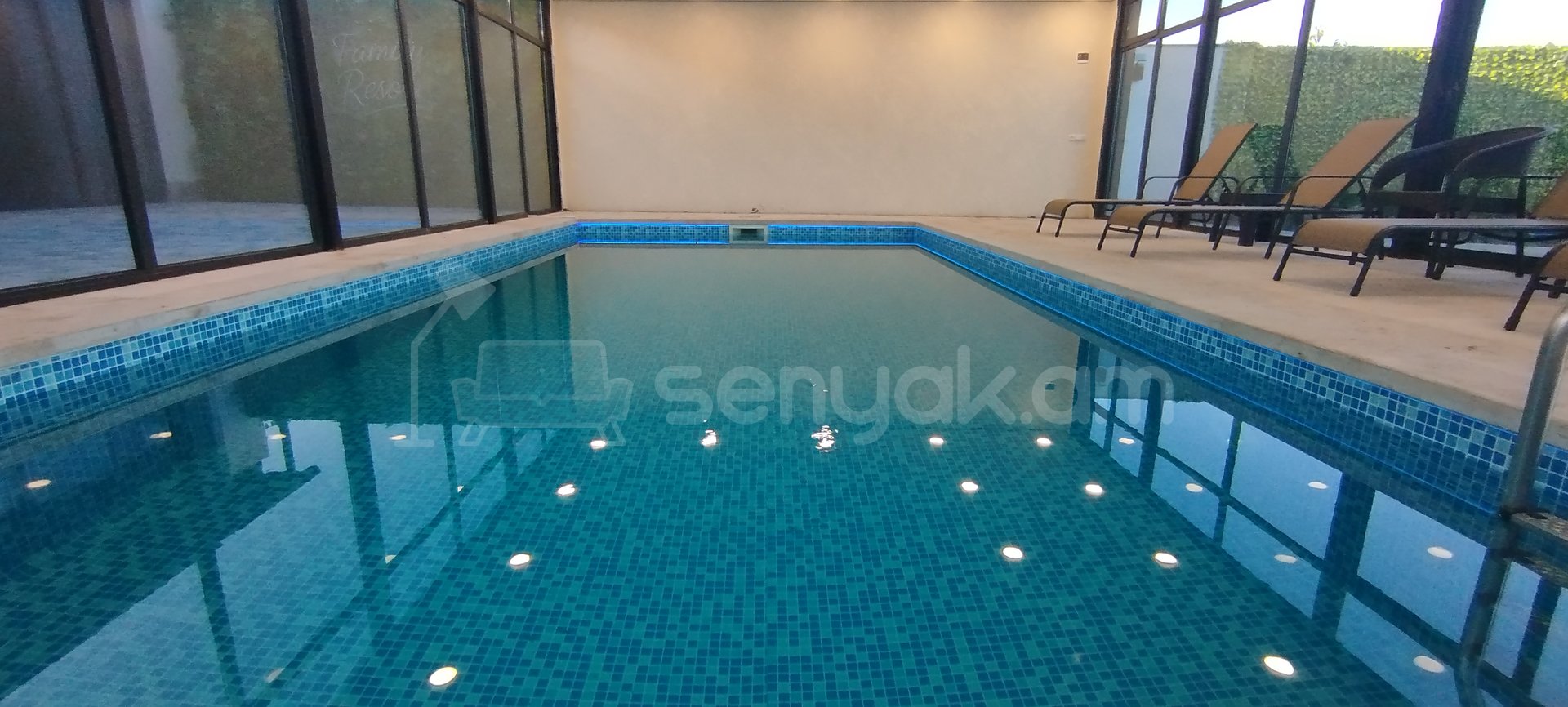 2 Սենյականոց Ամառանոց, 130քմ, Լողավազանով