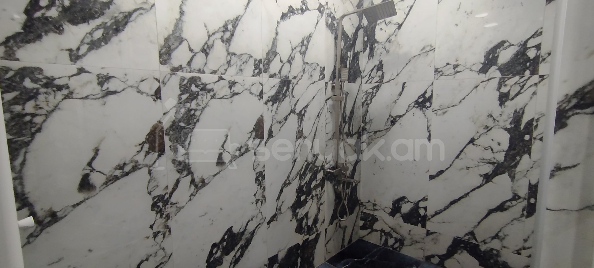 2 Սենյականոց Ամառանոց, 130քմ, Լողավազանով