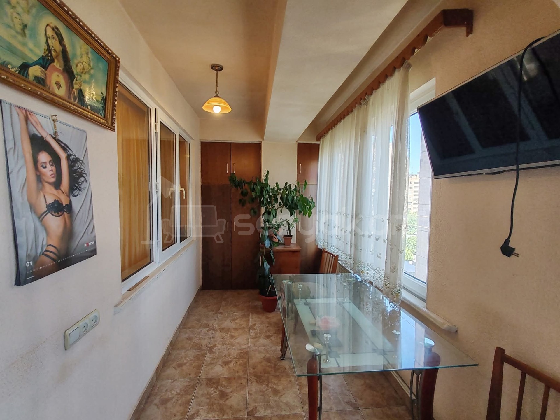 4 Սենյականոց Բնակարան, 90քմ, 6/14 հարկ, Նորմալ Վիճակում, Կահավորված