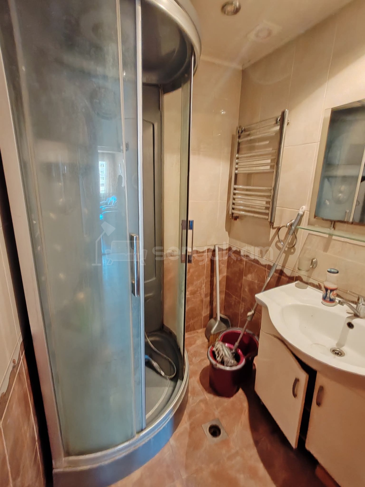 4 Սենյականոց Բնակարան, 90քմ, 6/14 հարկ, Նորմալ Վիճակում, Կահավորված