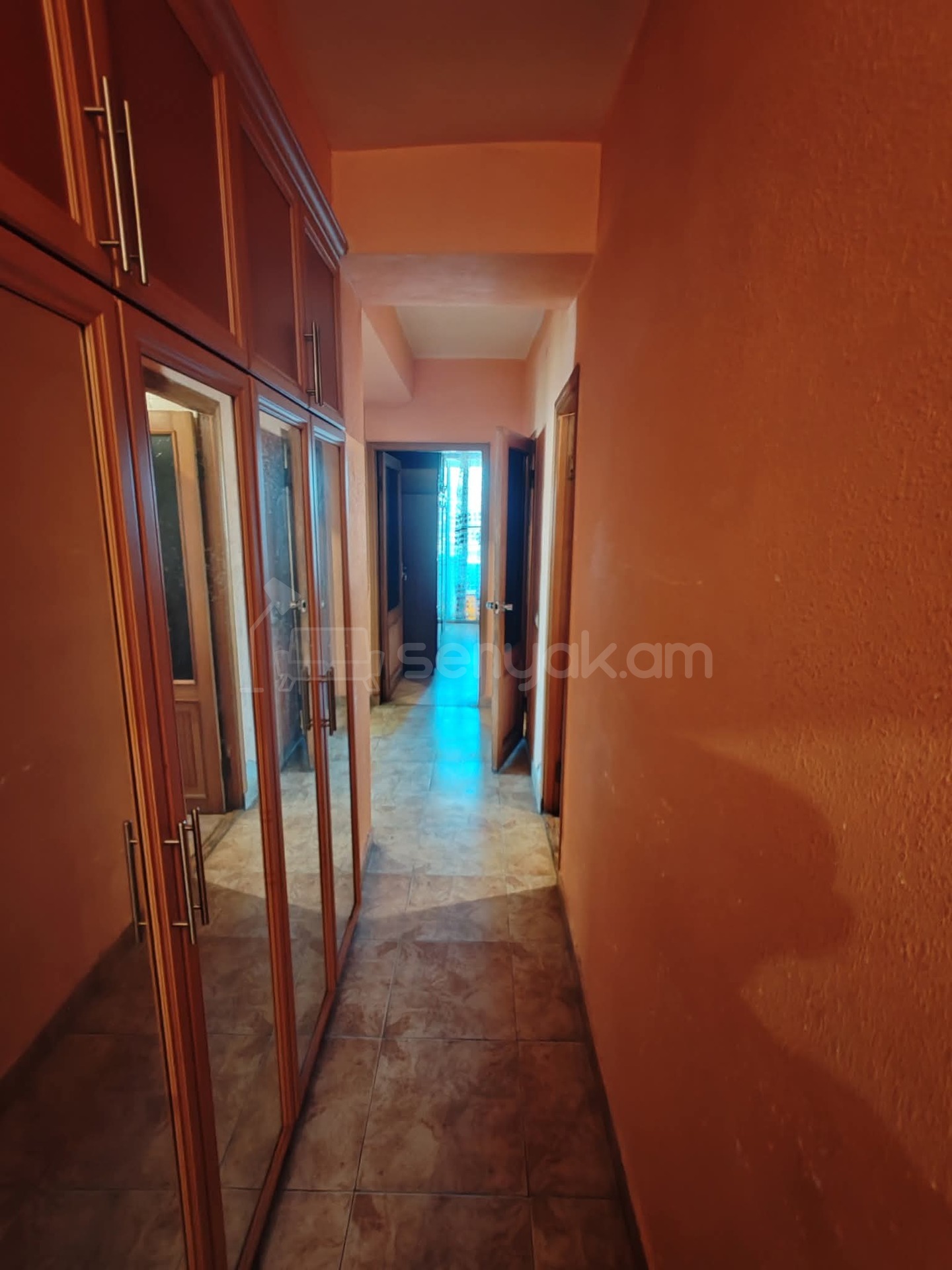 4 Սենյականոց Բնակարան, 90քմ, 6/14 հարկ, Նորմալ Վիճակում, Կահավորված