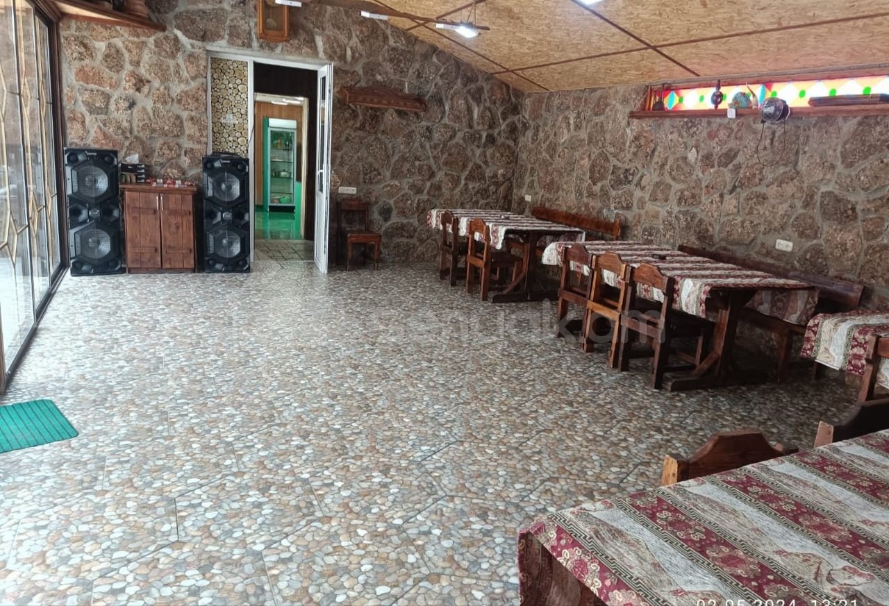 4 Սենյականոց Ամառանոց, 150քմ, Լողավազանով