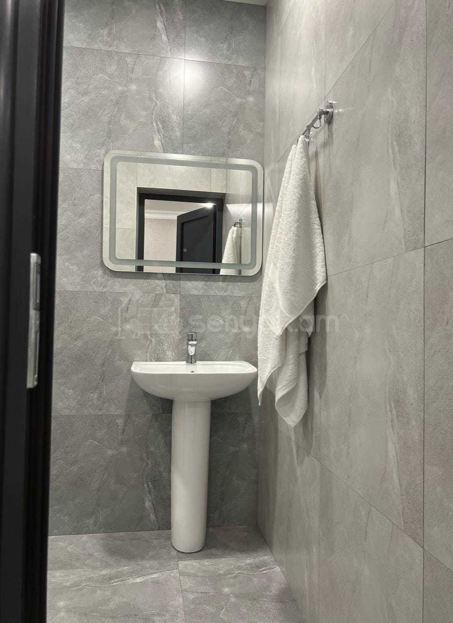 4 Սենյականոց Ամառանոց, 150քմ, Լողավազանով