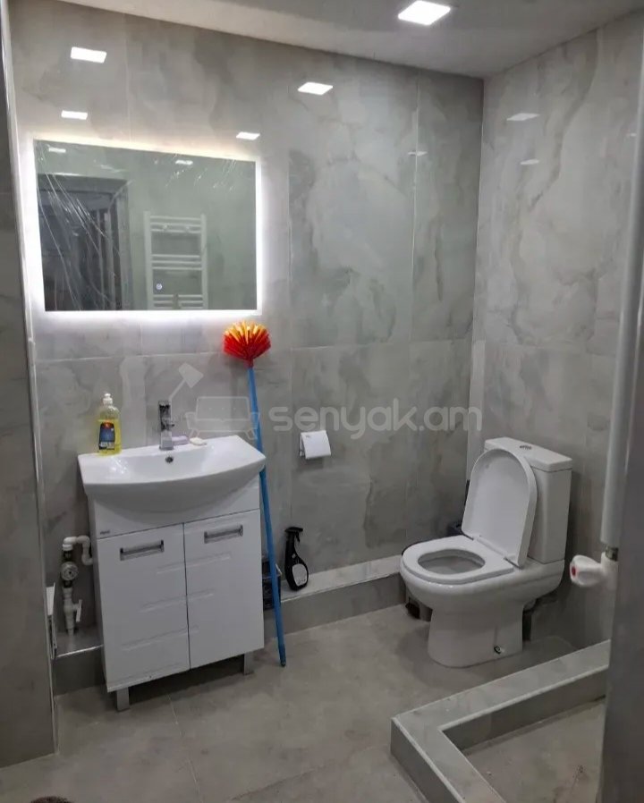 2 Սենյականոց Բնակարան, 50քմ, 2/9 հարկ, Դիզայներական Վերանորոգված, Կահավորված