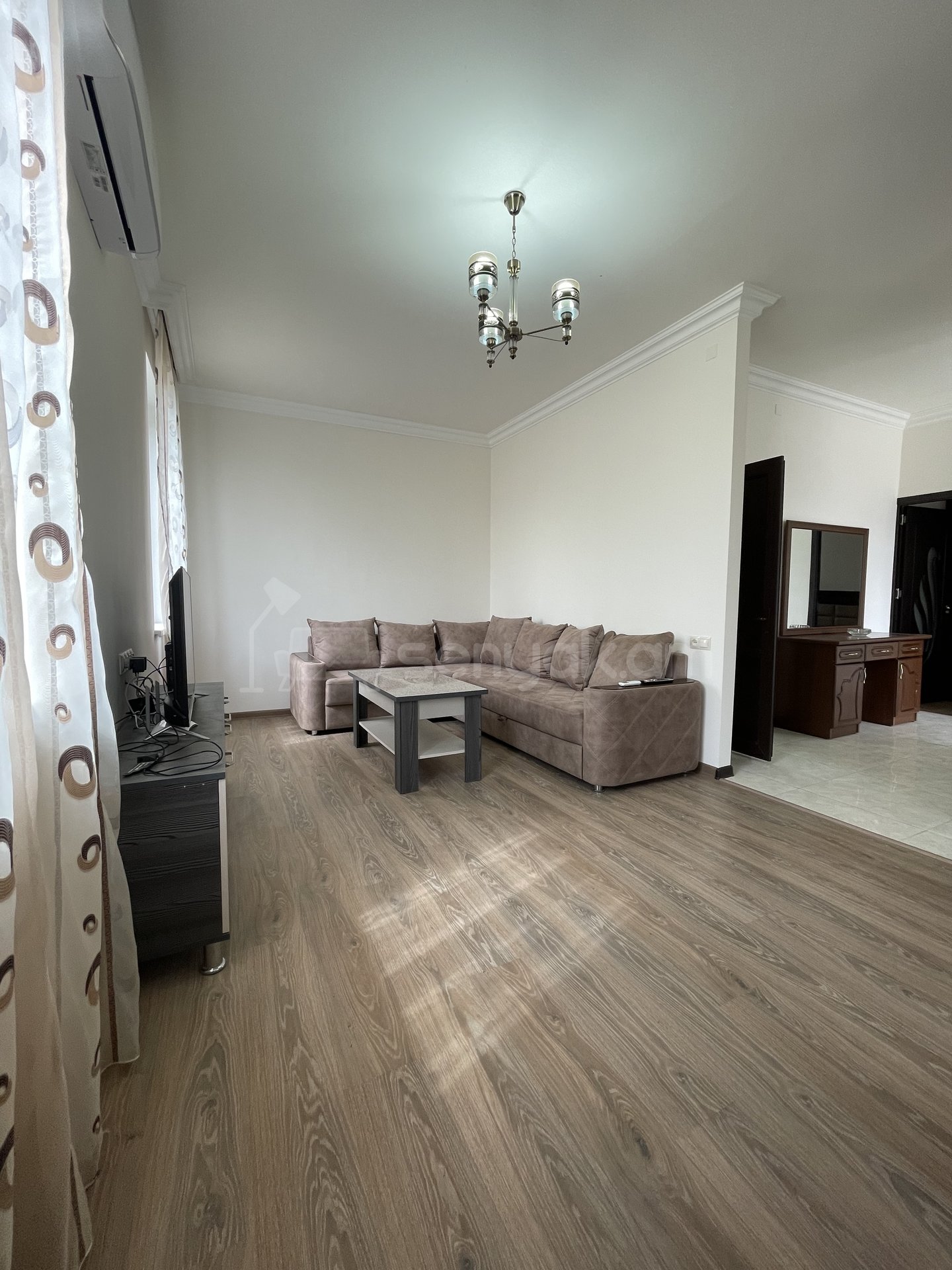 2 Սենյականոց Սեփական Տուն, 50քմ, Կապիտալ Վերանորոգված, Կահավորված