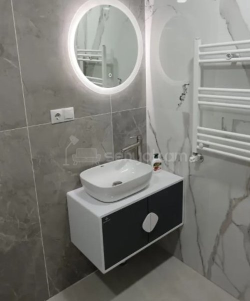 2 Սենյականոց Բնակարան, 67քմ, 6/8 հարկ, Կապիտալ Վերանորոգված, Կահավորված, Արևկող