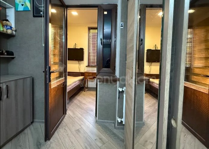 2 Սենյականոց Բնակարան Քարե Շենքում, 56քմ, 4/5 հարկ, Կապիտալ Վերանորոգված, Կահավորված, Արևկող