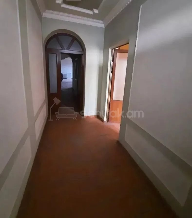 5 Սենյականոց Սեփական Տուն, 145քմ, Նորմալ Վիճակում, Ավտոտնակով