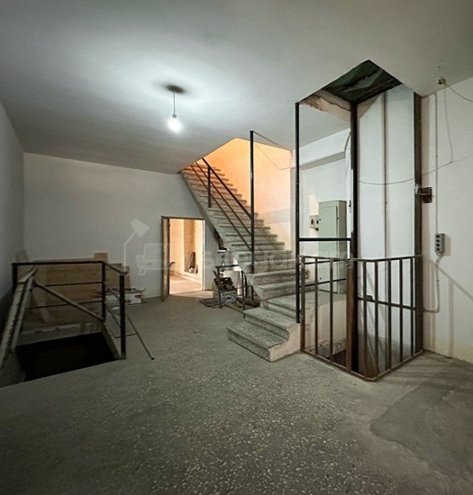 Արտադրամաս, 1360քմ