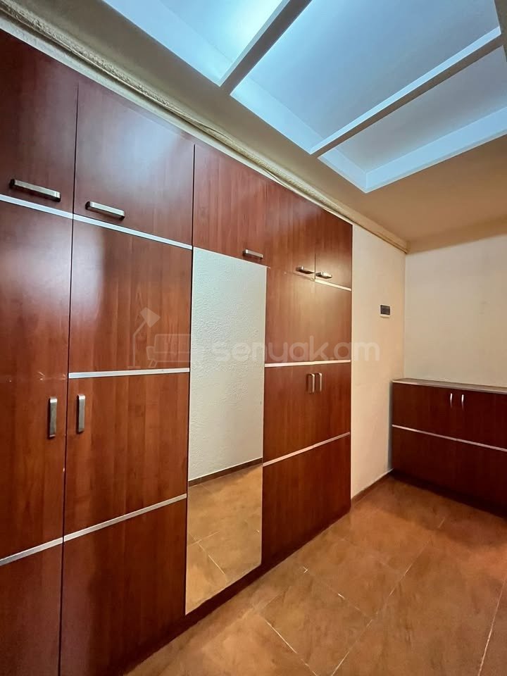 2 Սենյականոց Բնակարան Քարե Շենքում, 50քմ, 4/5 հարկ, Կապիտալ Վերանորոգված, Կահավորված, Արևկող