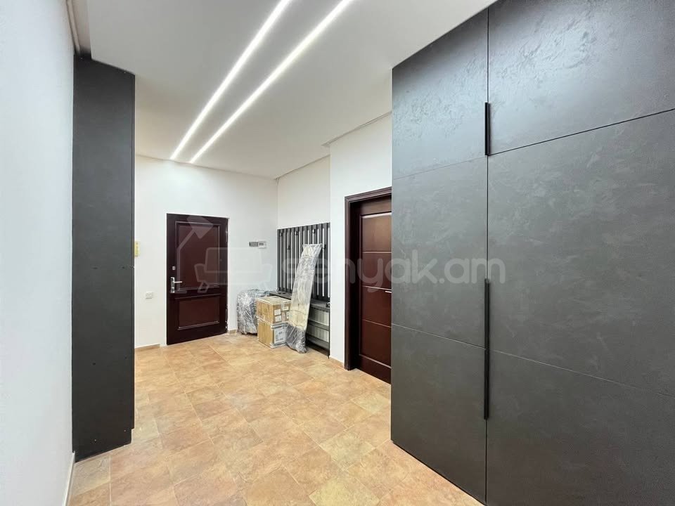 2 Սենյականոց Բնակարան Նորակառույցում, 90քմ, 12/12 հարկ, Կապիտալ Վերանորոգված, Կահավորված