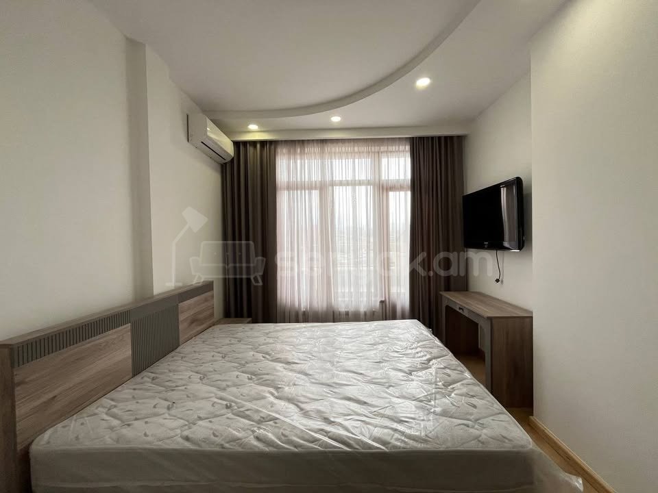 2 Սենյականոց Բնակարան Նորակառույցում, 90քմ, 12/12 հարկ, Կապիտալ Վերանորոգված, Կահավորված