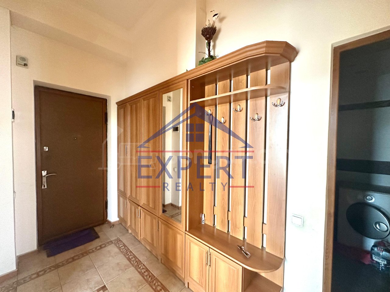 3 Սենյականոց Բնակարան Քարե Շենքում, 80քմ, 5/5 հարկ, Կապիտալ Վերանորոգված, Կահավորված, Արևկող