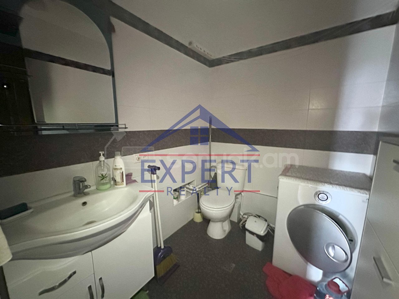 3 Սենյականոց Բնակարան Քարե Շենքում, 80քմ, 5/5 հարկ, Կապիտալ Վերանորոգված, Կահավորված, Արևկող