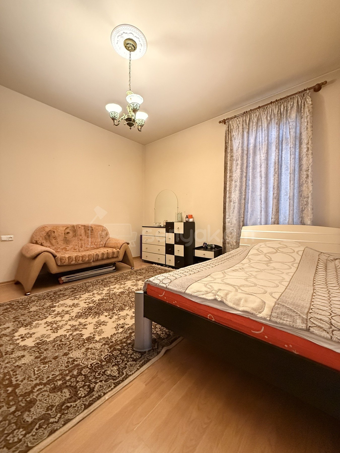 4 Սենյականոց Սեփական Տուն, 350քմ, Կապիտալ Վերանորոգված, Ավտոտնակով