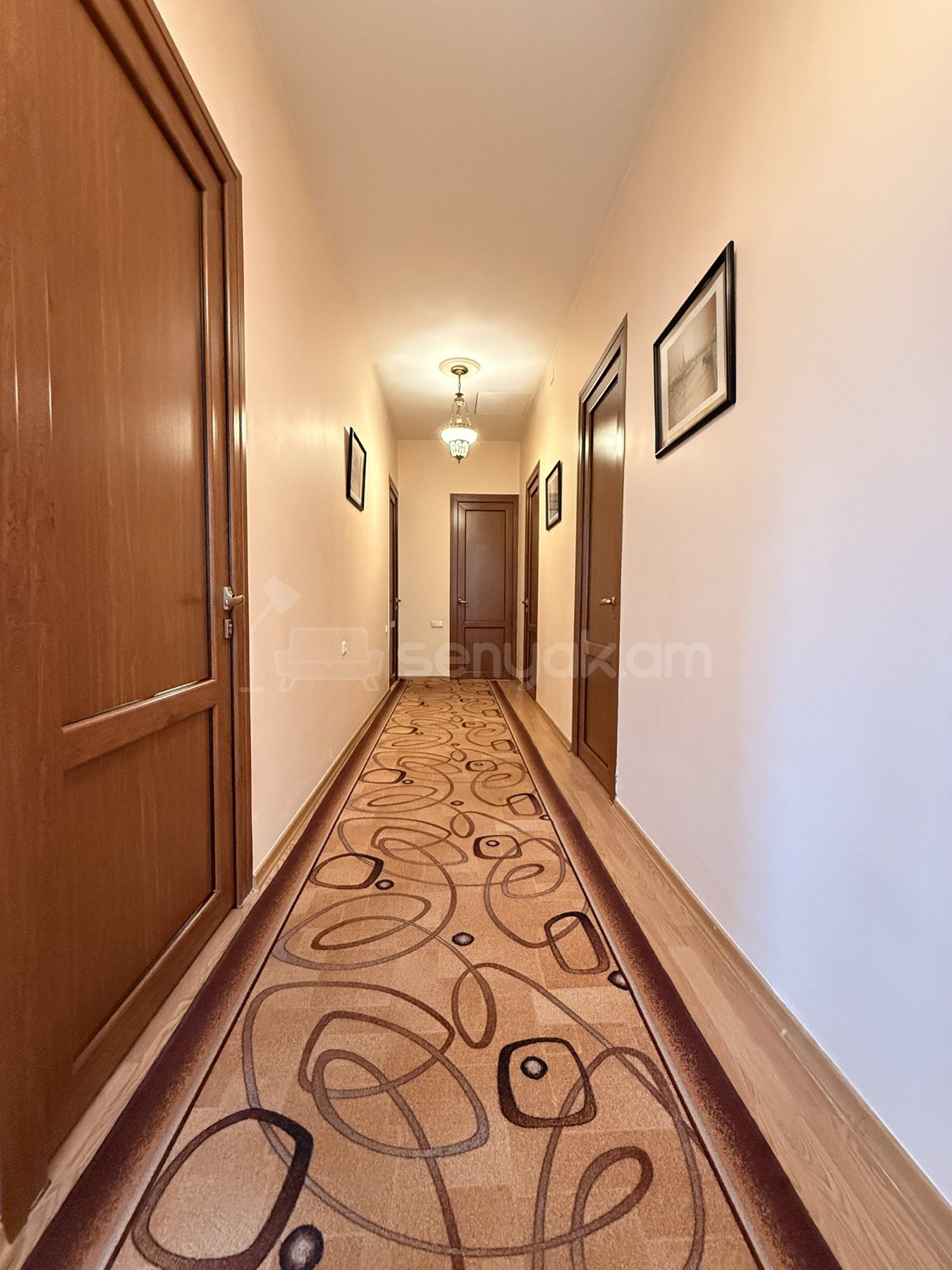 4 Սենյականոց Սեփական Տուն, 350քմ, Կապիտալ Վերանորոգված, Ավտոտնակով