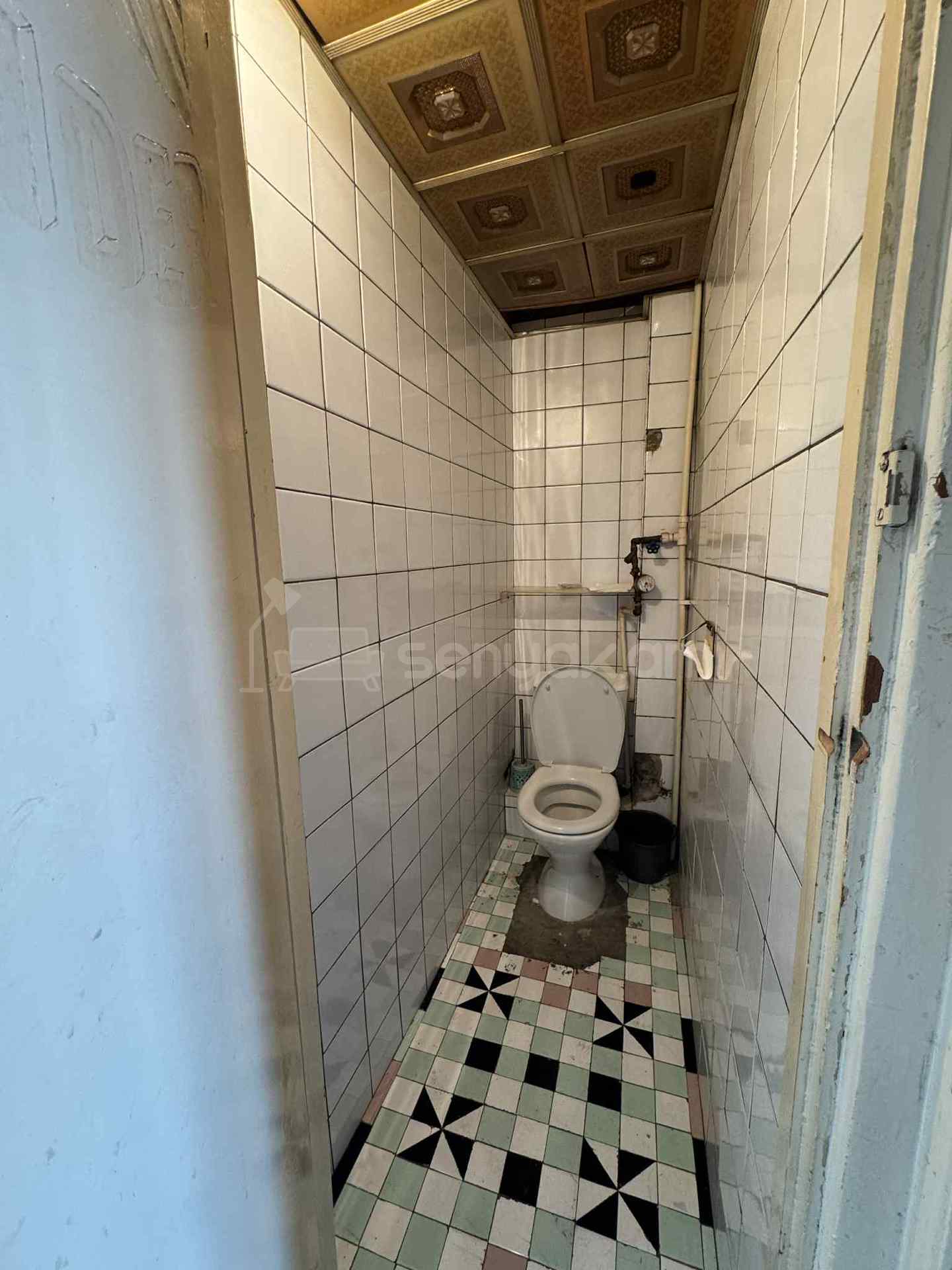 3 Սենյականոց Բնակարան Քարե Շենքում, 78քմ, 3/5 հարկ, Պետական Վիճակում