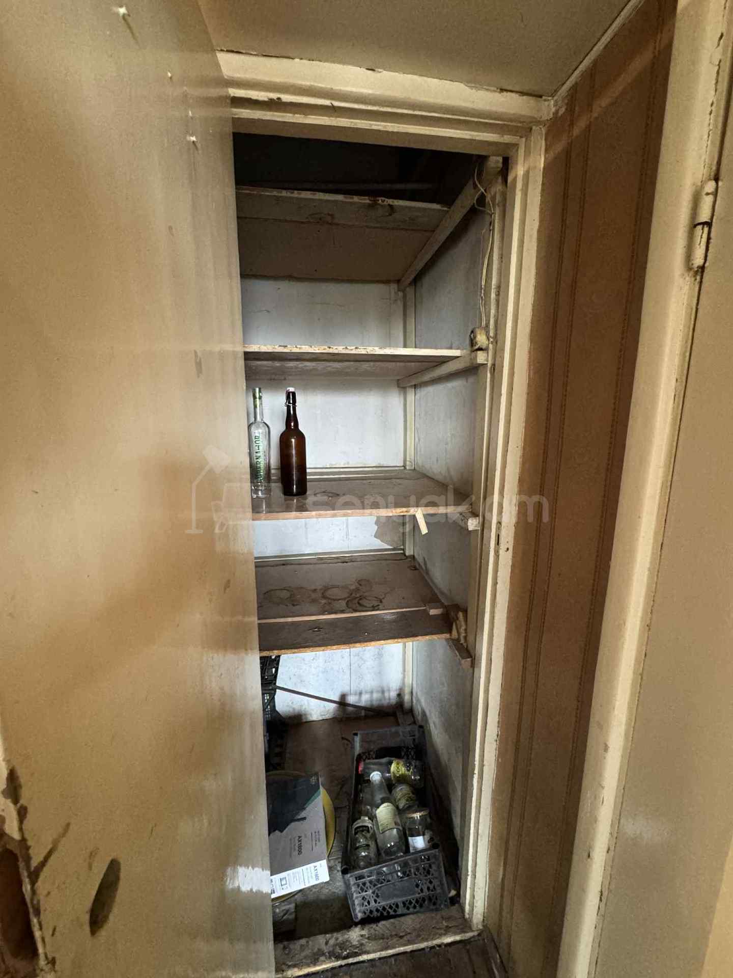 3 Սենյականոց Բնակարան Քարե Շենքում, 78քմ, 3/5 հարկ, Պետական Վիճակում