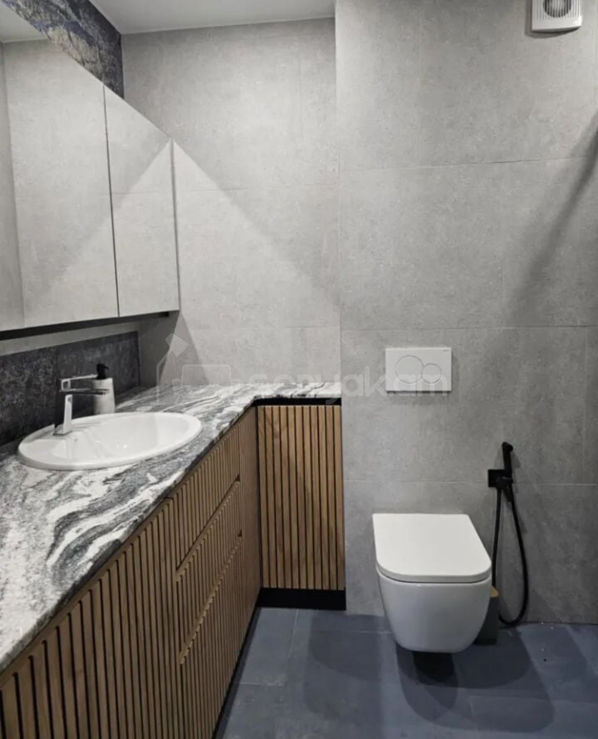 3 Սենյականոց Բնակարան, 70քմ, 1/9 հարկ, Կապիտալ Վերանորոգված