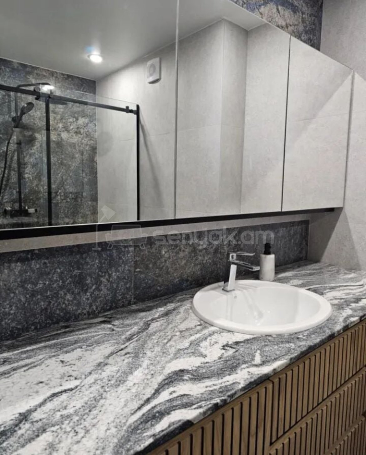 3 Սենյականոց Բնակարան, 70քմ, 1/9 հարկ, Կապիտալ Վերանորոգված